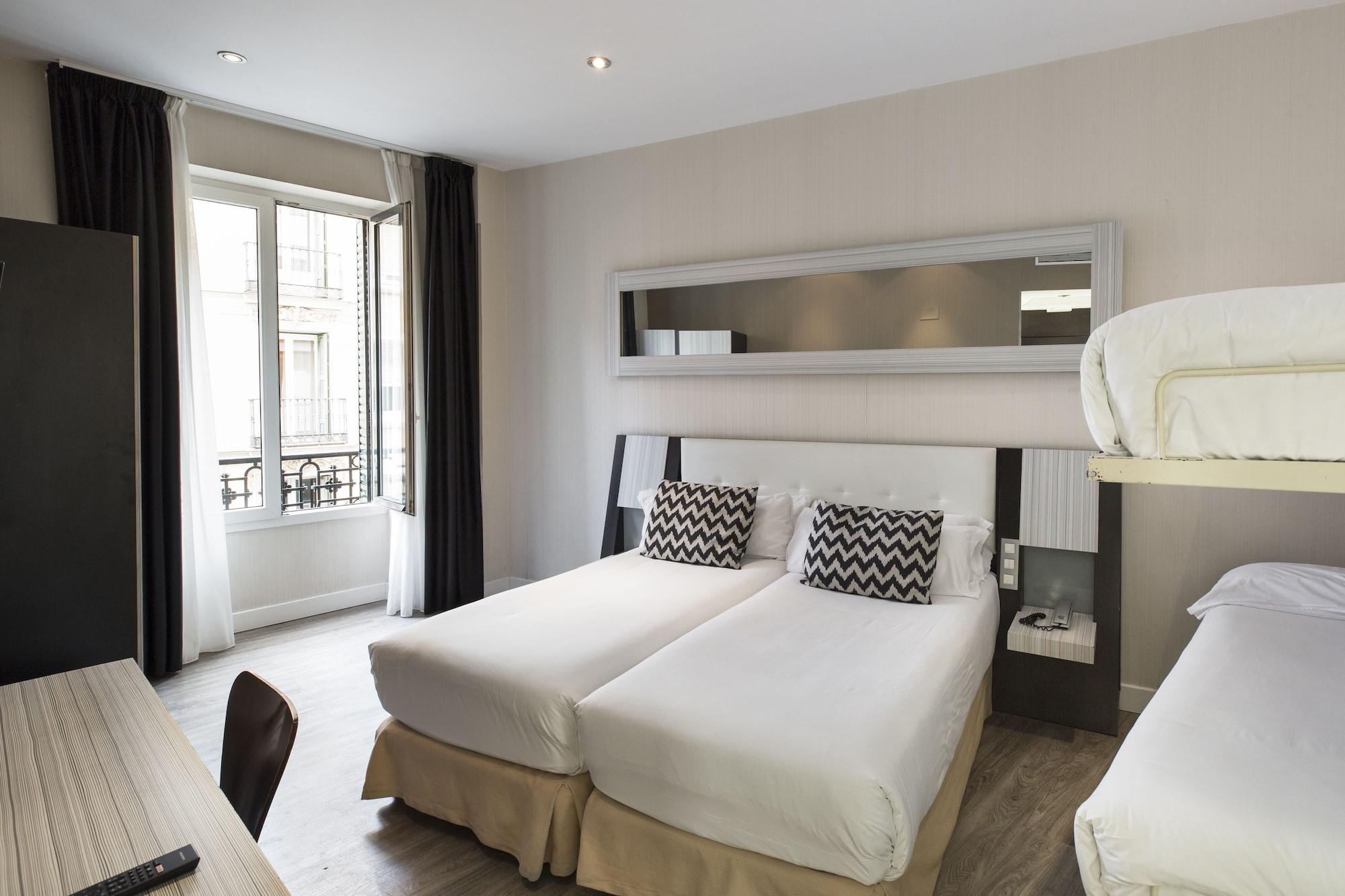 Petit Palace Triball Madrid Eksteriør bilde